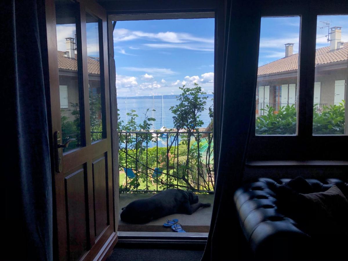 A Room with a View - Maisonnette dans bourg médiéval au bord du Lac Léman Yvoire Extérieur photo